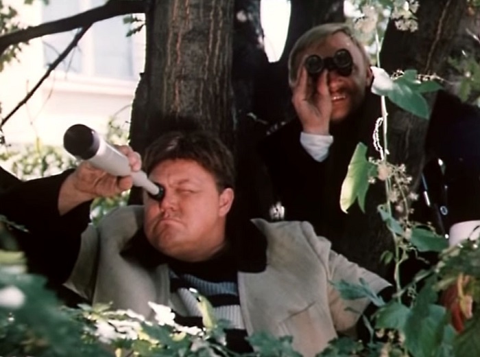 Пираты наблюдали в окно Пираты наблюдали в окно