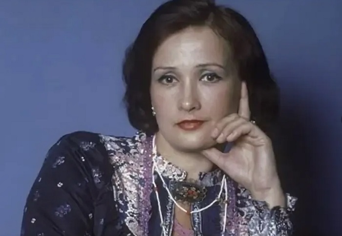 Зинаида Кириенко Зинаида Кириенко