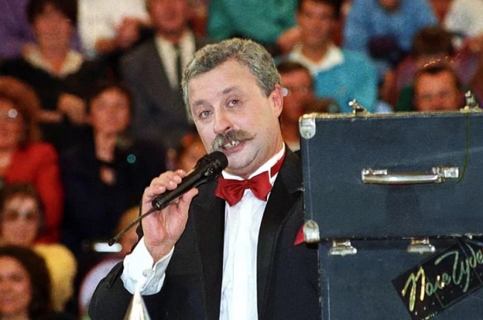 Леонид Якубович в разгар карьеры на "Поле чудес" Леонид Якубович в разгар карьеры на "Поле чудес"