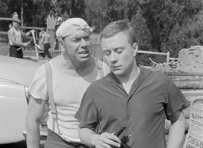 Папанов и Миронов в фильме "Берегись автомобиля"