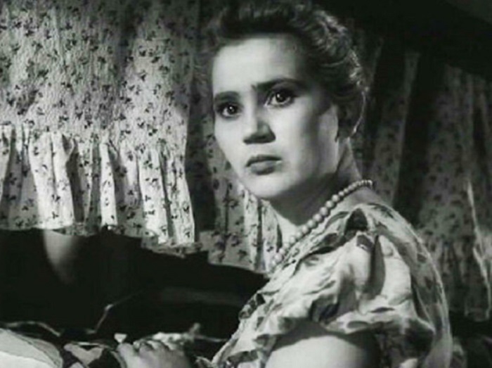 Валентина Пугачева в фильме "Ночной гость"