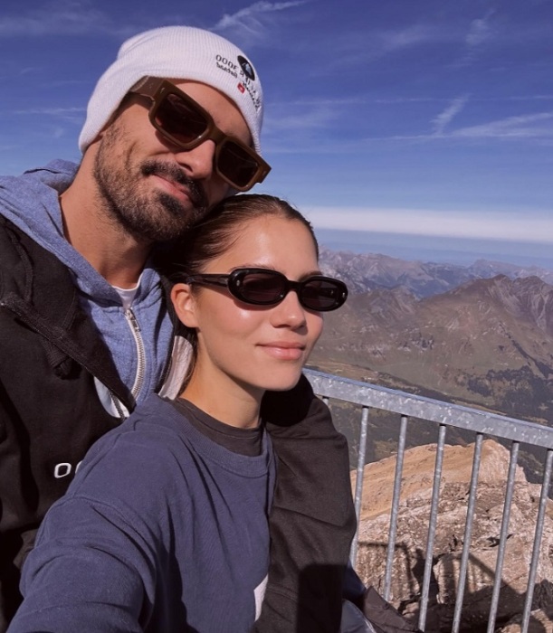 Мария и Глеб много путешествуют Мария и Глеб много путешествуют