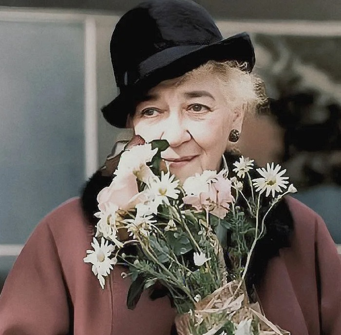 Королева комедии умела удивлять Королева комедии умела удивлять