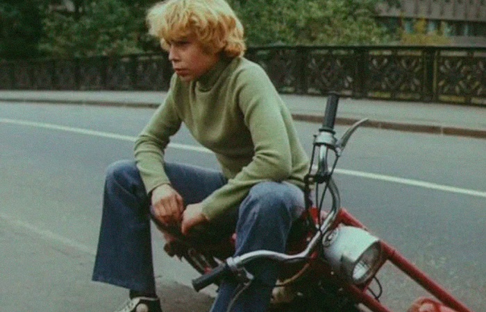 Джинсы хотели носить все мальчишки