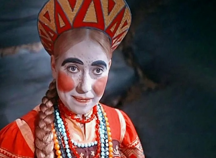 Инна Чурикова в роли Марфушеньки