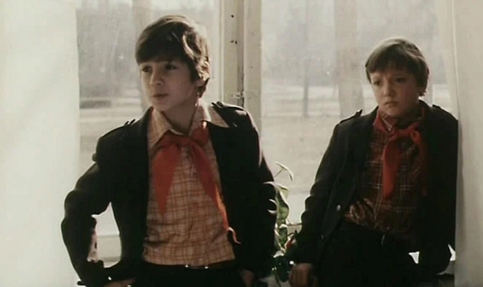 Кадр из фильма "Приключения Петрова и Васечкина" Кадр из фильма "Приключения Петрова и Васечкина"