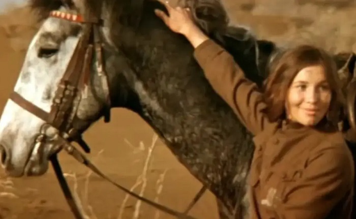 Валентина Курдюкова в роли Ксанки Валентина Курдюкова в роли Ксанки