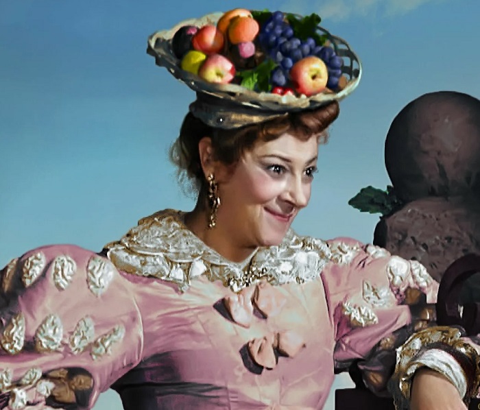 Фаина Раневская в фильме "Золушка" Фаина Раневская в фильме "Золушка"