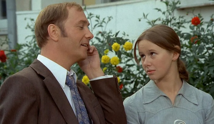 Катя влюбилась в пропащего Афоню Катя влюбилась в пропащего Афоню