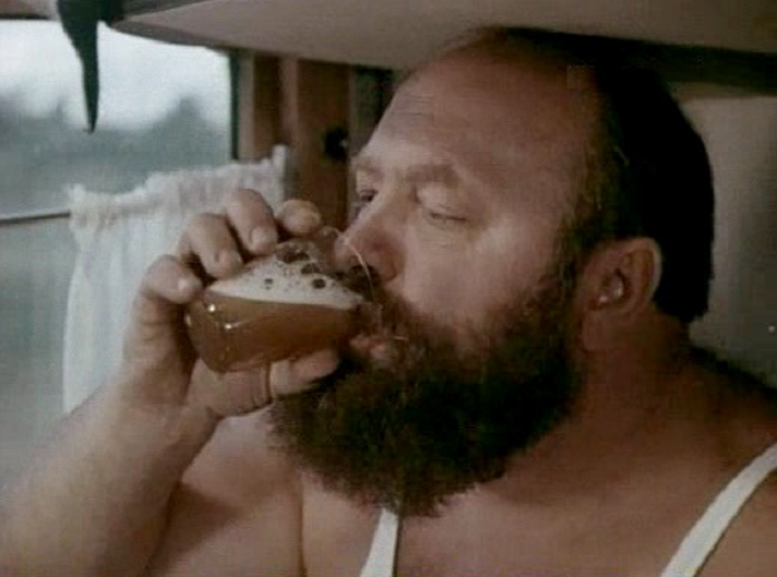 Леонид Плешаков в фильме "Почти смешная история"./Фото: кадр из фильма