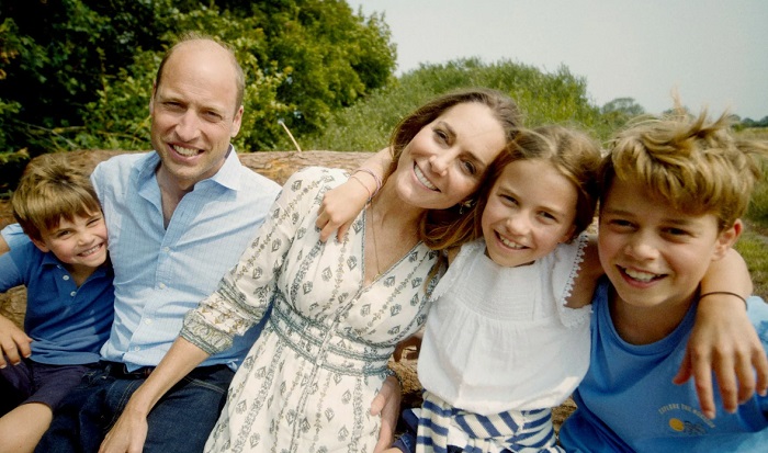 Кейт Миддлтон с семьей