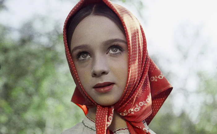 Наталья Седых в роли Настеньки./Фото: кадр из фильма "Морозко"