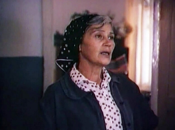 Валентина Пугачева в фильме "Вот моя деревня..."