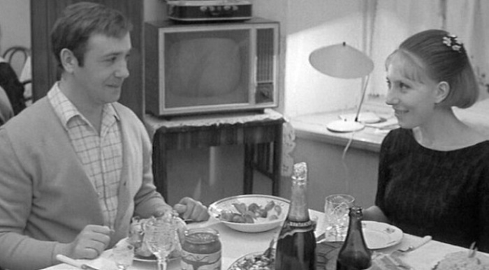 Кадр из фильма "Начало" Кадр из фильма "Начало"