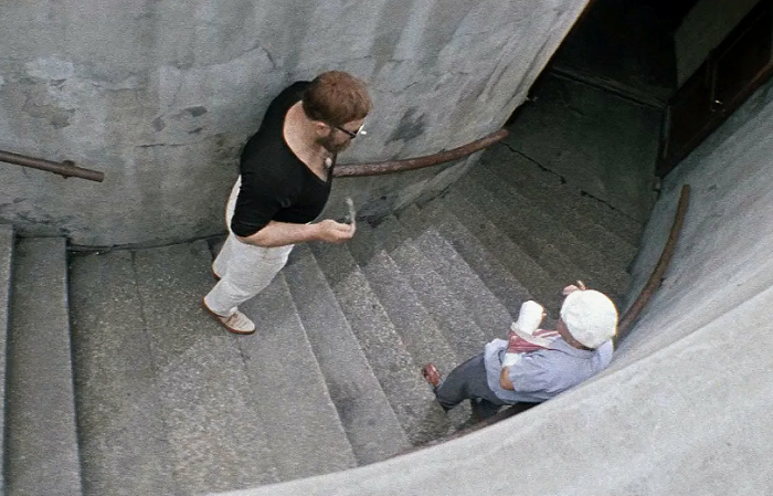 Леонид Плешаков и Юрий Никулин./Фото: кадр из фильма "Бриллиантовая рука"