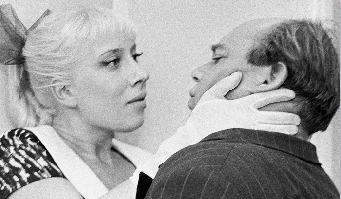 Евгений Леонов и Инна Чурикова в фильме "Тридцать три"