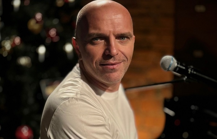 Из-за чего разругался со старшей дочкой экс-солист «Непары» и почему ему пришлось терпеть тещу:  Почему Александр Шоуа отдыхает порознь с женой