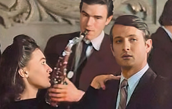 Лариса Гузеева, Андрей Градов и Сергей Мазаев в фильме "Место встречи изменить нельзя" Лариса Гузеева, Андрей Градов и Сергей Мазаев в фильме "Место встречи изменить нельзя"