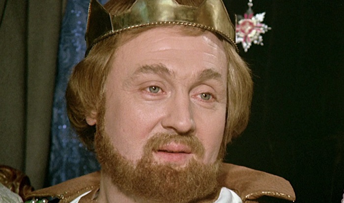 Кадр из фильма "Три орешка для Золушки"