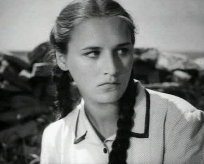 Нонна Мордюкова в роли Ульяны Громовой в фильме "Молодая гвардия"