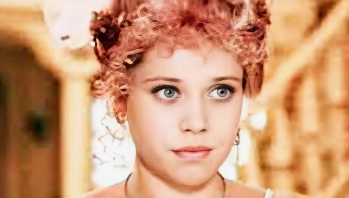 Варвара Владимирова в фильме "Не покидай!" Варвара Владимирова в фильме "Не покидай!"