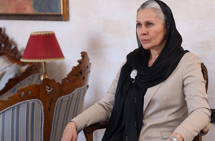 Кадр из сериала "Далекий город"