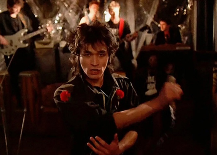 Виктор Цой в фильме "Асса" Виктор Цой в фильме "Асса"