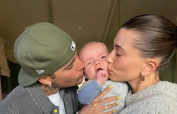 Джастин и Хейли Бибер с сыном.