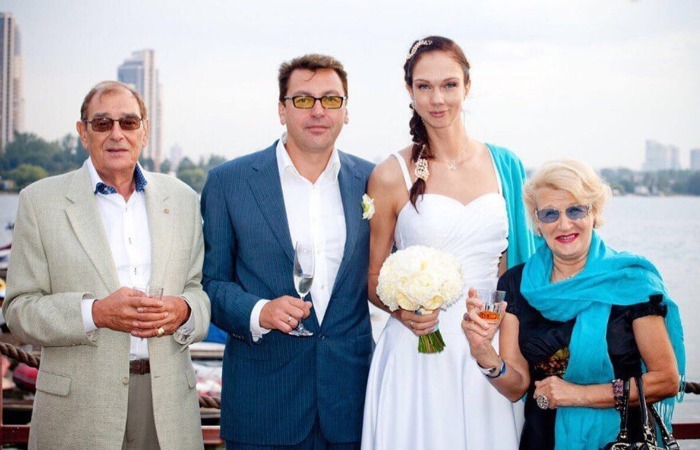 Светлана Дружинина с семьей. Светлана Дружинина с семьей.