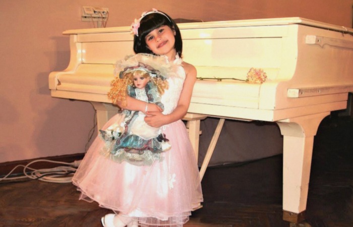 Диана Анкудинова в детстве. Диана Анкудинова в детстве.