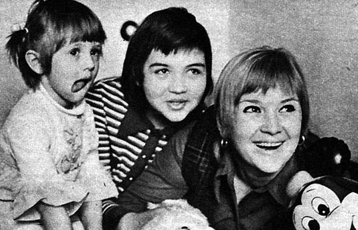 Галина Польских с дочками./Фото: zateevo.info Галина Польских с дочками./Фото: zateevo.info