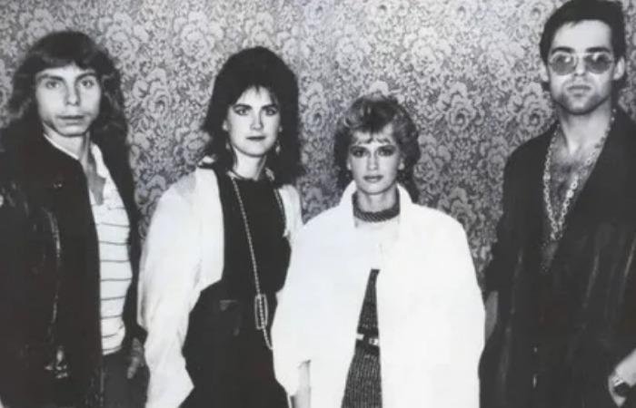 Наталья Гулькина в составе группы./Фото: artshots.ru