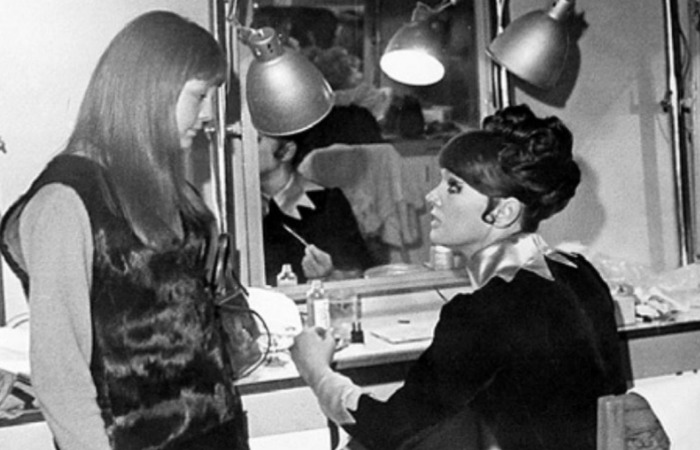 Людмила Гурченко с дочкой. Людмила Гурченко с дочкой.