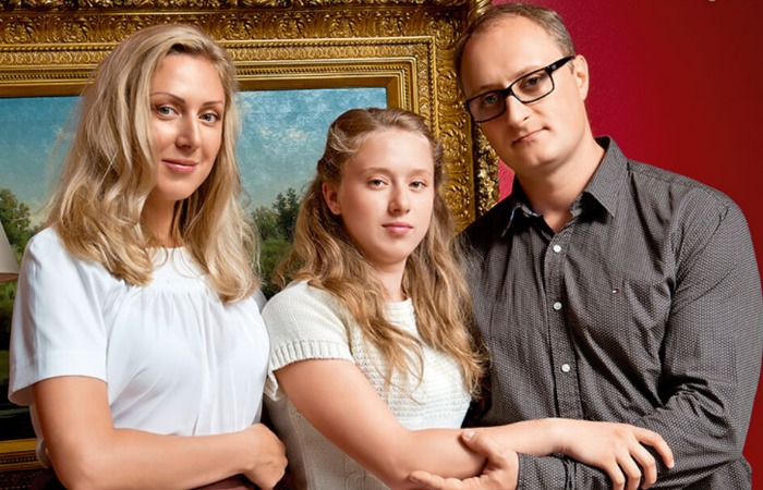 Андрей Зибров с Анной и Настей. Андрей Зибров с Анной и Настей.