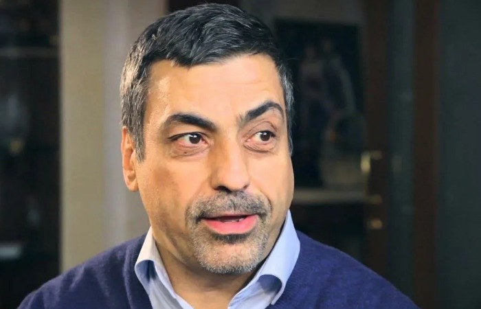 Павел Глоба.