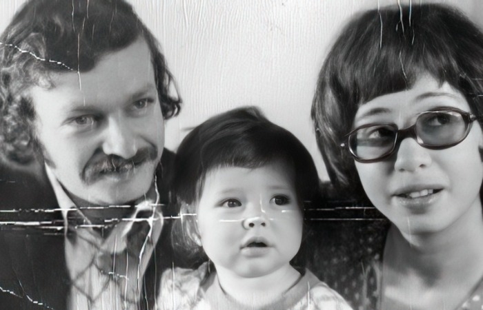 Анна Банщикова с родителями. 