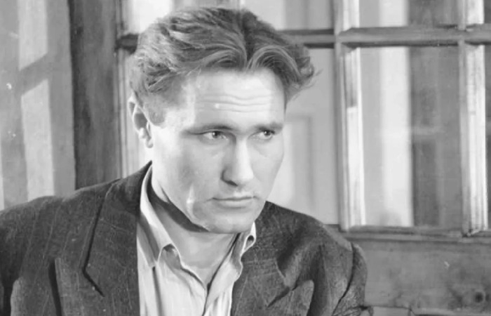 Василий Шукшин в молодости.