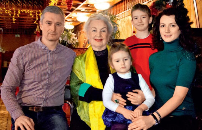 Лидия Чащина с семьей.