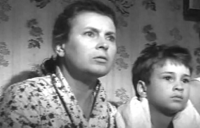 Любовь Соколова с сыном Колей.