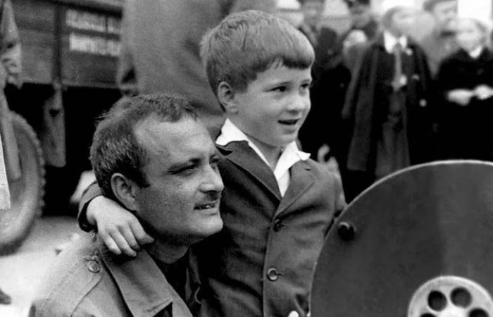 Георгий Данелия с сыном Колей.