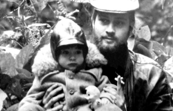 Николай Соколов-Данелия с дочкой.