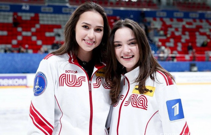 Алина Загитова и Евгения Медведева.