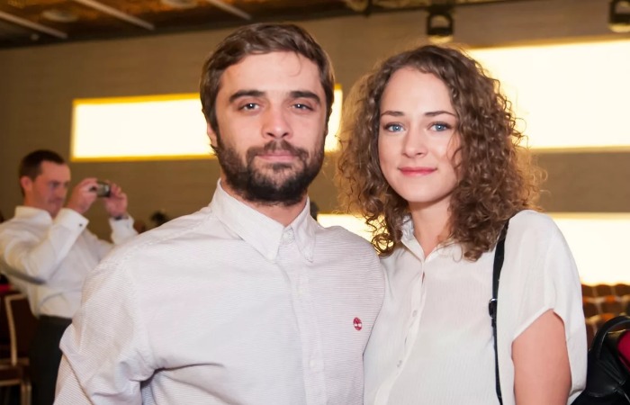 Илья Глинников и Аглая Тарасова. Илья Глинников и Аглая Тарасова.