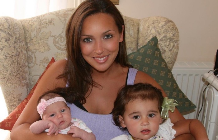 Алсу с дочками. Алсу с дочками.