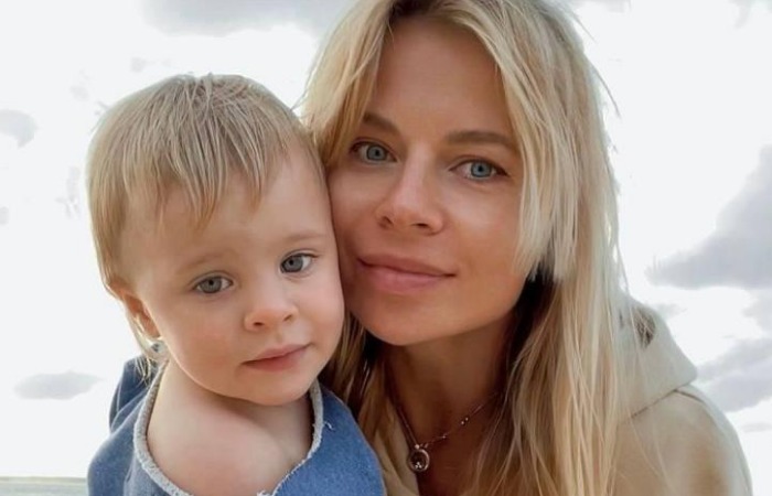 Ольга Рыжкова с дочкой. Ольга Рыжкова с дочкой.