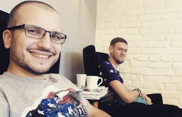 Дмитрий Позов и Антон Шастун.