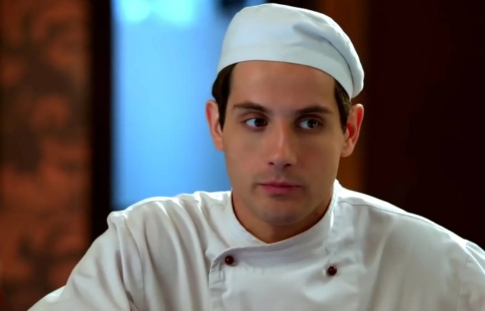 Марк Богатырев. Марк Богатырев.