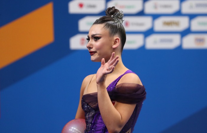 Лала Крамаренко. Лала Крамаренко.