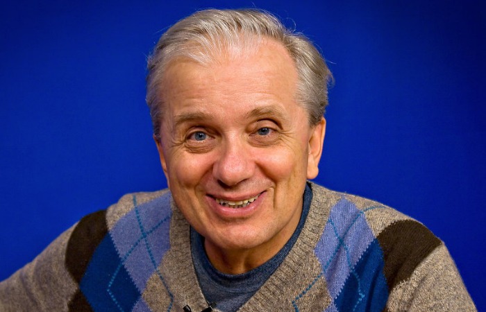 Первую жену похоронил, вторую решил засудить: Кто стал любовницей 80-летнего Евгения Стеблова, и Как он живет после развода