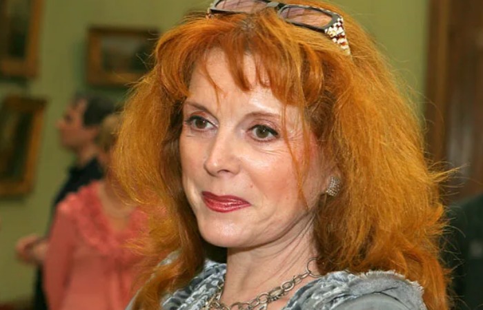 Клара Новикова. Клара Новикова.